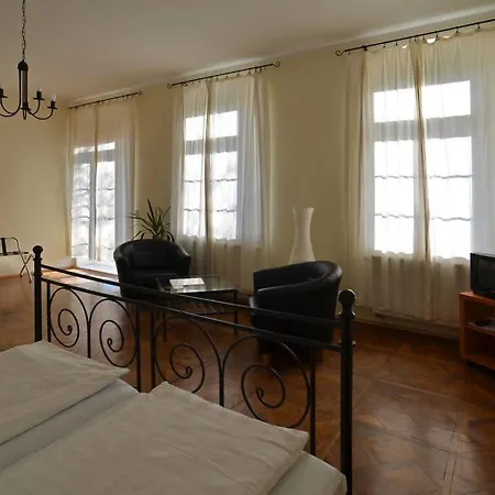 Han/Misafirhane Gaestehaus Seraphinum
