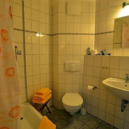 Han/Misafirhane Gaestehaus Seraphinum