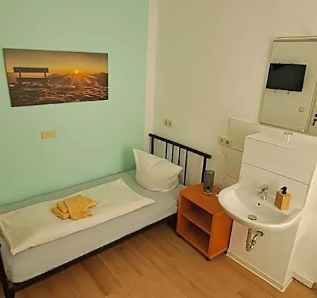 Gaestehaus Seraphinum 3*