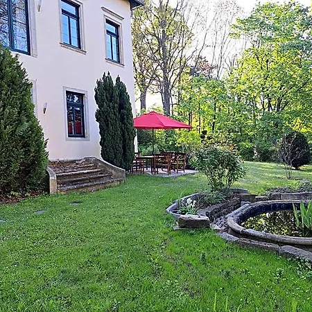 Han/Misafirhane Gaestehaus Seraphinum