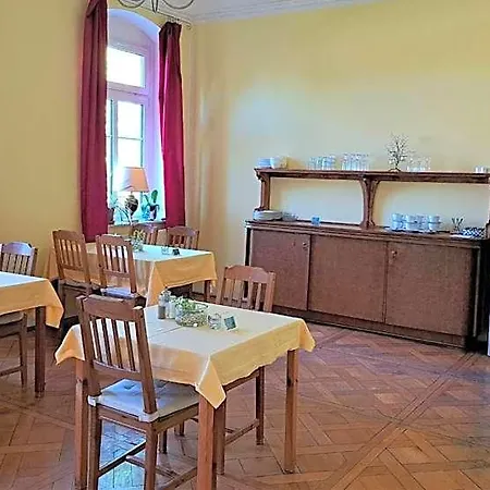 Han/Misafirhane Gaestehaus Seraphinum
