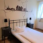 Gaestehaus Seraphinum 3* ドレスデン