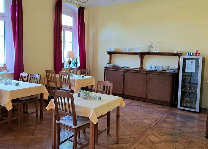 Gaestehaus Seraphinum Kro 3*